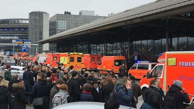 Perto de 70 passageiros intoxicados no aeroporto de Hamburgo - TVI