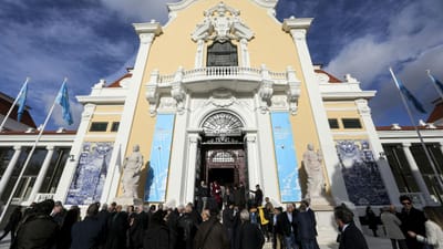 Pavilhão Carlos Lopes volta a abrir portas, 14 anos depois - TVI