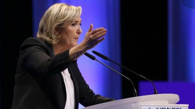 Marine Le Pen recusa comparecer perante magistrados que a investigam - TVI