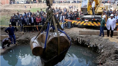 Recuperadas mais três toneladas da estátua gigante de Ramsés II - TVI