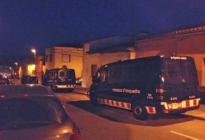 Dois comboios evacuados em Barcelona por suspeita de bomba - TVI