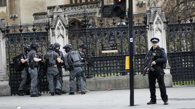Testemunhas relatam momentos de terror em Londres - TVI