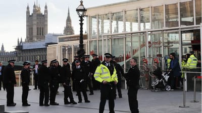 Londres: sobe para oito o número de detidos pela polícia britânica - TVI