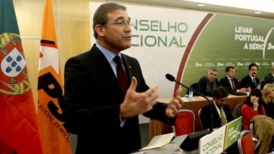 Passos Coelho acusa Governo de desinvestir em áreas essenciais - TVI