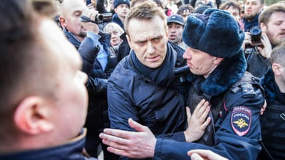 UE e EUA pedem libertação de manifestantes presos na Rússia - TVI