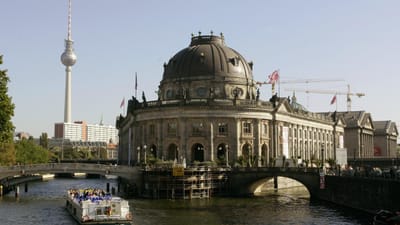 Maior moeda de ouro do mundo roubada de museu em Berlim - TVI