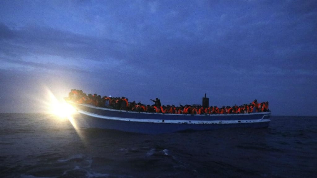 Migrantes resgatados do Mediterrâneo