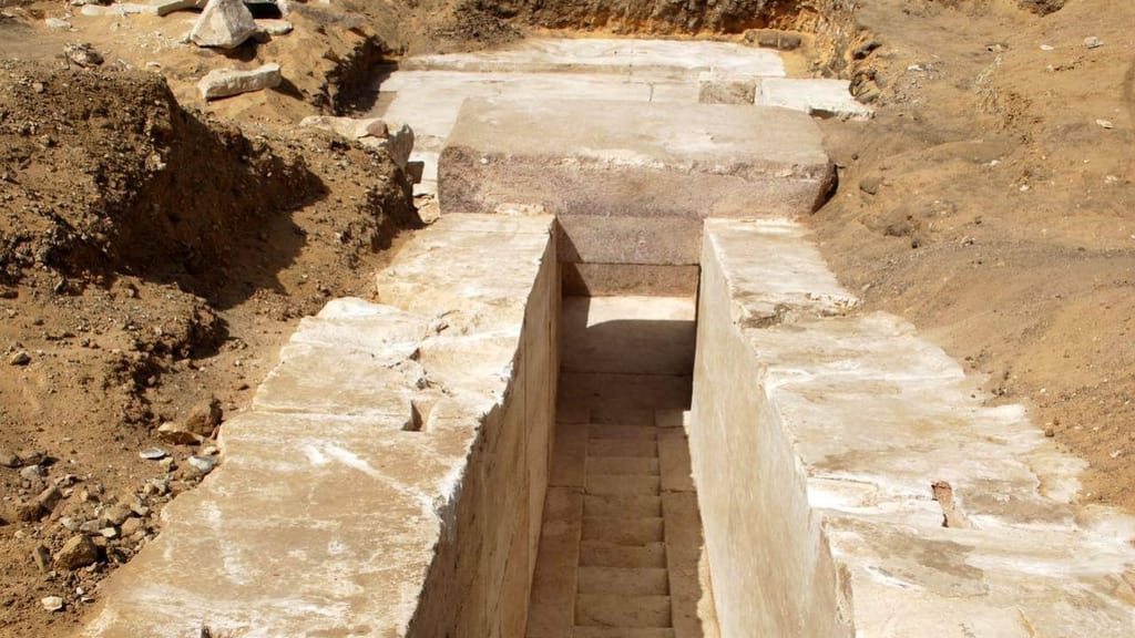 Nova descoberta arqueológica no Cairo
