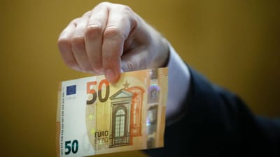 Residentes em França passavam notas falsas de 50 euros em Portugal - TVI