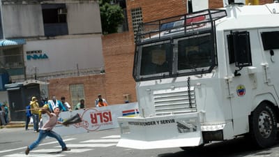 Governo garante planos de contingência para emigrantes incluindo os da Venezuela - TVI