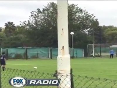 VÍDEO: filho de Riquelme marca grande golo...de livre - TVI
