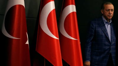 Mais de 9.000 polícias suspensos na Turquia - TVI