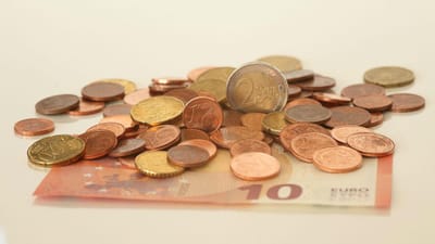IRS: Finanças já reembolsaram 2,1 mil milhões de euros - TVI