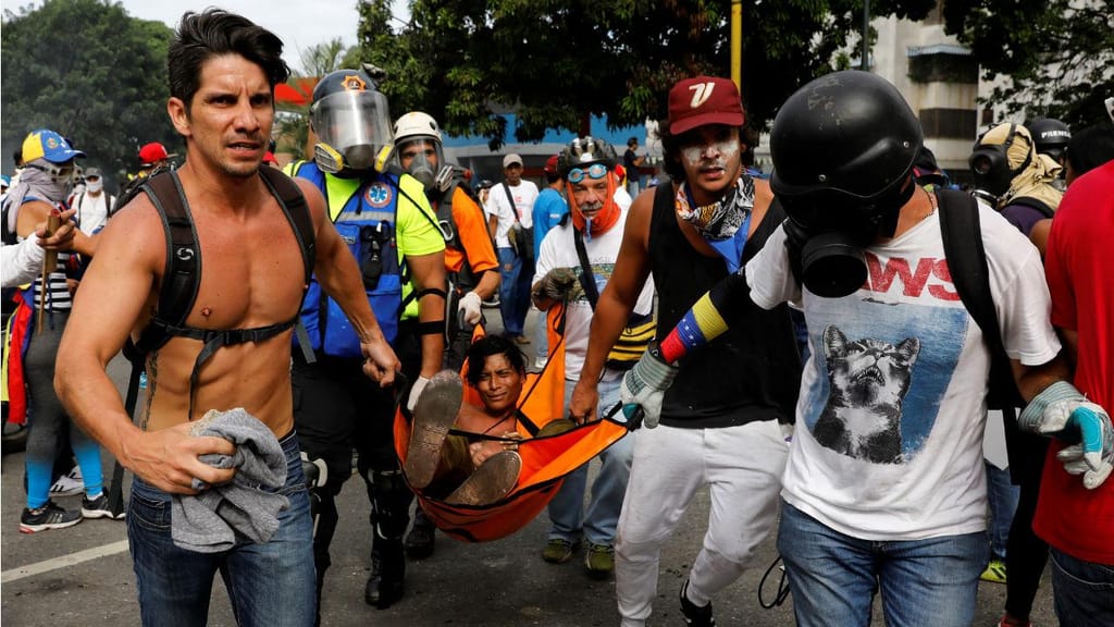 Manifestantes saem à rua na Venezuela