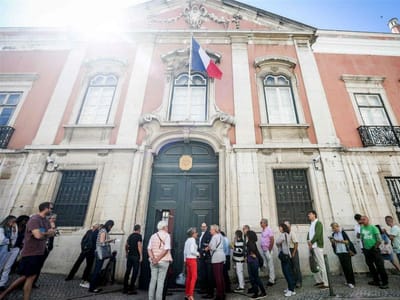 Embaixadas e consulados fechados para a visita do Papa - TVI