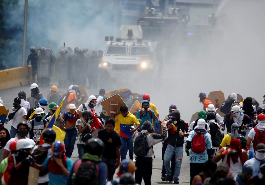 Venezuela: manifestações provocam um morto e centenas de feridos
