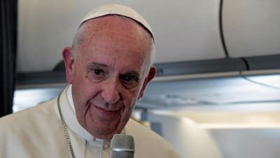 Padre de Maputo anuncia visita do Papa a Moçambique este ano - TVI