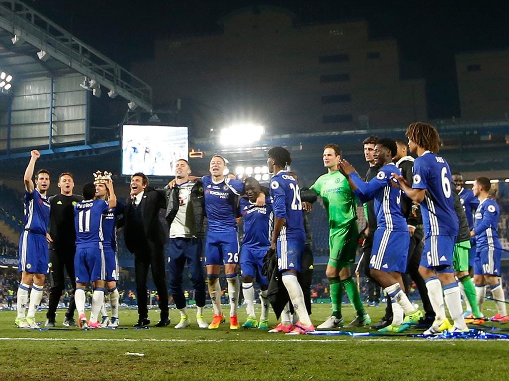 Chelsea festeja título Inglês (Reuters)
