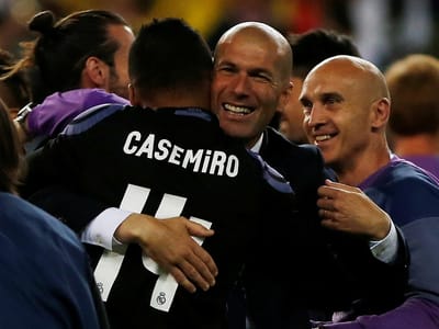 Zidane: «Apetecia-me subir aqui e dançar...» - TVI