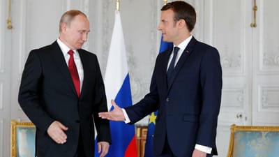 Macron e Putin querem tentar salvar acordo do nuclear com Irão - TVI