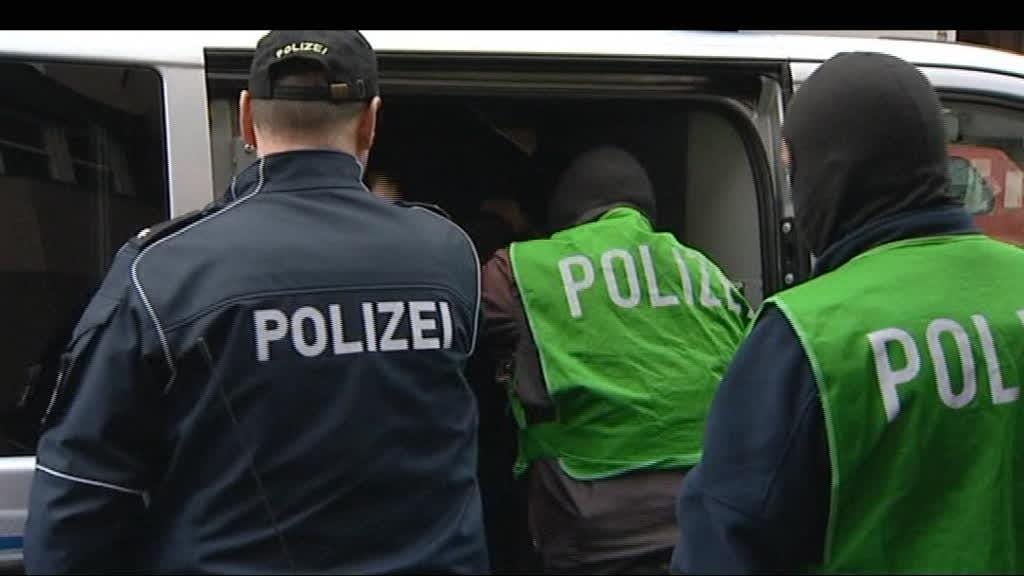 Polícia alemã detém jovem sírio que planeava atentado em Berlim