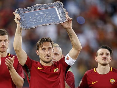 Francesco Totti aborda futuro esta segunda-feira - TVI