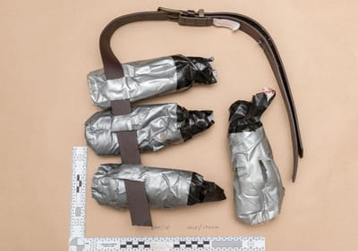 Polícia divulga imagens dos explosivos falsos usados pelos terroristas de Londres - TVI