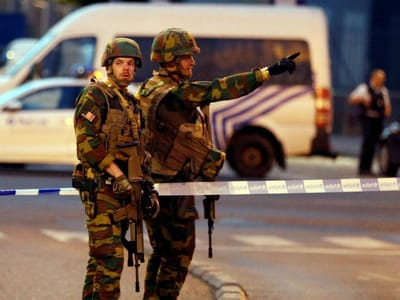 Indivíduo "neutralizado" após explosão na gare de Bruxelas - TVI