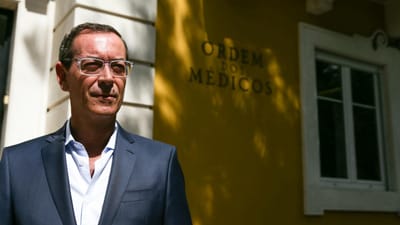 Bastonário dos Médicos critica valores pagos pela ADSE - TVI