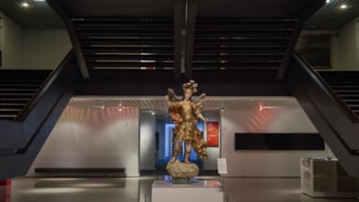 Falta de vigilantes encerra maioria das salas do Museu de Arte Antiga - TVI