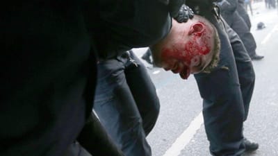 Confrontos entre polícia e manifestantes anti-G20 em Hamburgo - TVI