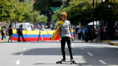 Apagão volta a deixar às escuras cidades venezuelanas - TVI