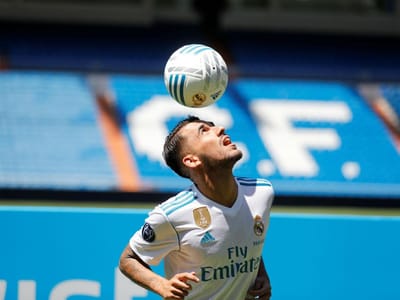FOTOS: promessa do Real Madrid decora as chuteiras com originalidade - TVI