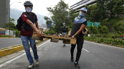 Oposição venezuelana vence prémio Sakharov - TVI