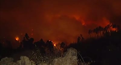 Há três grandes incêndios ativos em Portugal - TVI