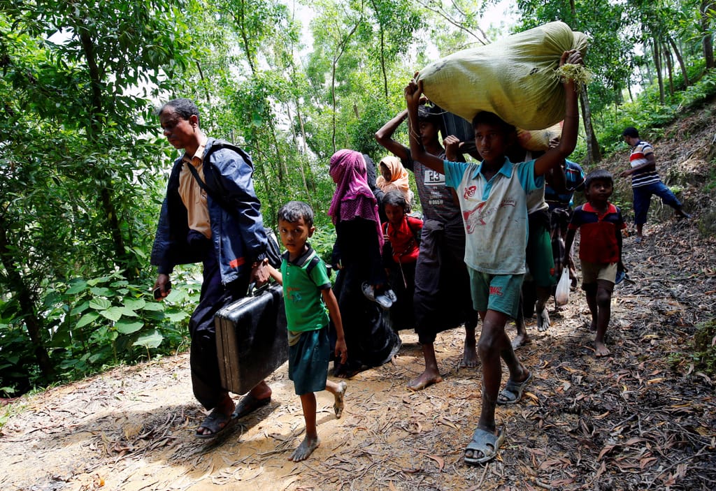 Fuga da minoria rohingya para o Bangladesh