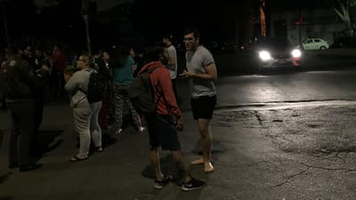 Sismo no México afetou casas de 300 mil pessoas - TVI