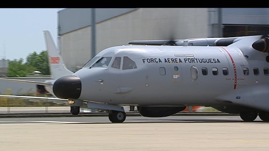 Avião militar vai resgatar 52 portugueses das Caraíbas