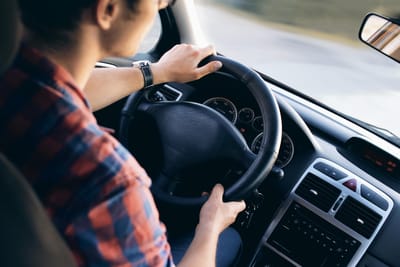 Capa para volante avisa condutor de que deve descansar - TVI
