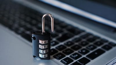Piratas informáticos roubaram milhares de dados em Portugal - TVI
