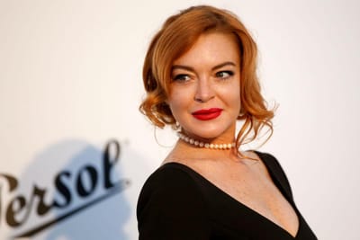 Lindsay Lohan anuncia noivado com vice-presidente do Credit Suisse - TVI