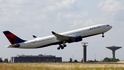 Covid-19: Delta Airlines vai penalizar trabalhadores não vacinados - TVI