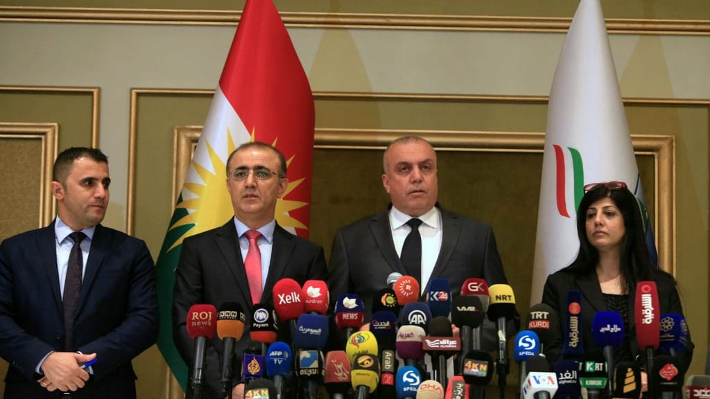 Comissão eleitoral anuncia resultado do referendo no Curdistão, Erbil, Iraque, 27 de setembro