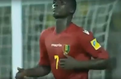 VÍDEO: marcou no Mundial sub-17...aos 14 anos - TVI