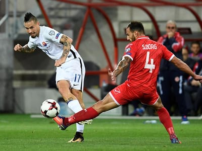 Euro 2020: Eslováquia goleia Azerbaijão, Hungria bate Gales - TVI