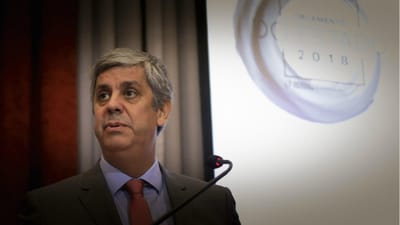 Bruxelas vê "riscos de não cumprimento" no Orçamento português - TVI