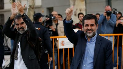 Prisão preventiva para líderes de grupos independentistas na Catalunha - TVI