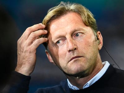 OFICIAL: treinador do Leipzig apresenta demissão - TVI