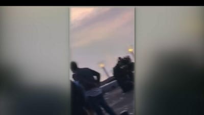 Vídeo mostra jovens a serem violentamente agredidos por seguranças à porta de discoteca - TVI