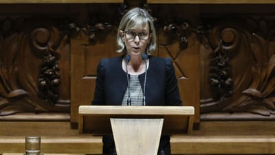 "Não foi" discutida recapitalização pública do BES com Banco de Portugal, diz Maria Luís Albuquerque - TVI
